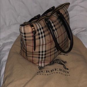 100% authentic Burberry handbag.